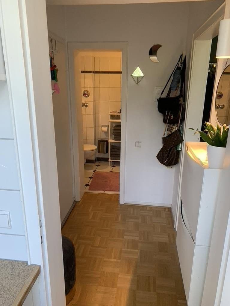 Pronájem bytu 1+1 24 m², Düsseldorf, Severní Porýní-Vestfálsko Pronájem bytu 1+1 24 m², Düsseldorf, Severní Porýní-Vestfálsko