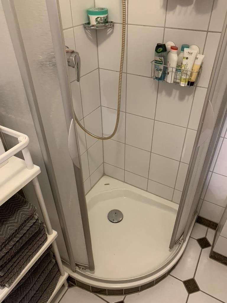 Pronájem bytu 1+1 24 m², Düsseldorf, Severní Porýní-Vestfálsko Pronájem bytu 1+1 24 m², Düsseldorf, Severní Porýní-Vestfálsko