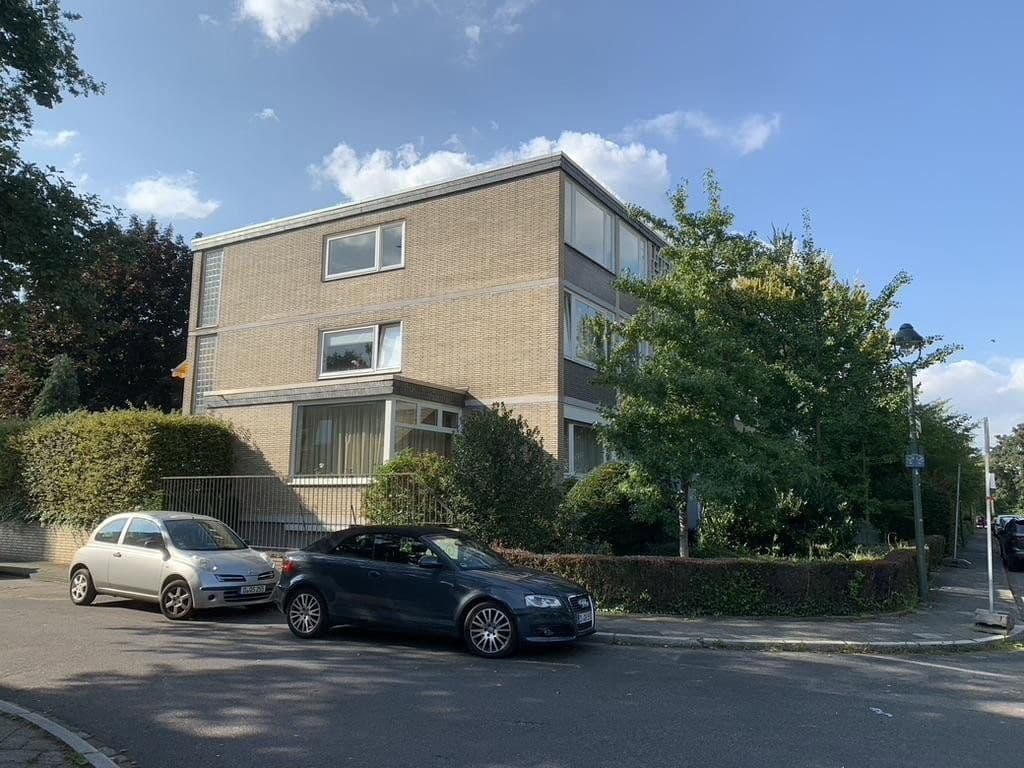 Pronájem bytu 1+1 24 m², Düsseldorf, Severní Porýní-Vestfálsko Pronájem bytu 1+1 24 m², Düsseldorf, Severní Porýní-Vestfálsko