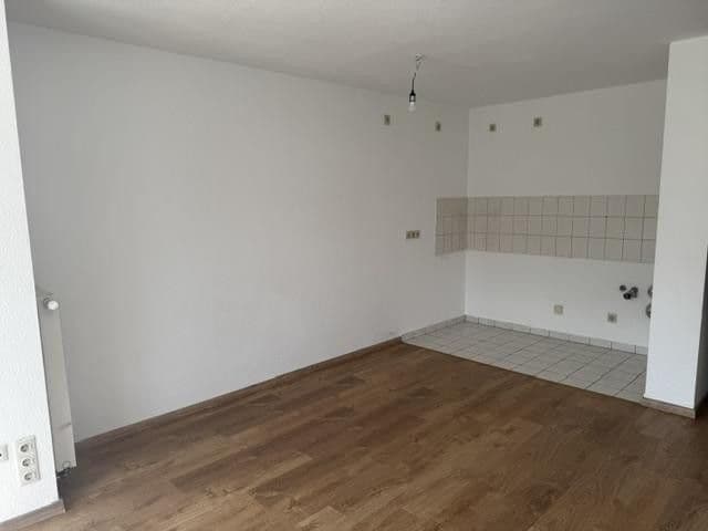Pronájem bytu 2+1 52 m², Dessau-Roßlau, Sasko-Anhaltsko Pronájem bytu 2+1 52 m², Dessau-Roßlau, Sasko-Anhaltsko