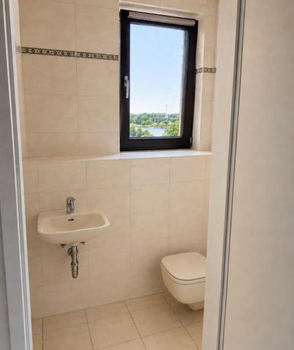 Prodej bytu 4+1 113 m², Dechant-Hess-Str.3, Neuss, Severní Porýní-Vestfálsko Prodej bytu 4+1 113 m², Dechant-Hess-Str.3, Neuss, Severní Porýní-Vestfálsko