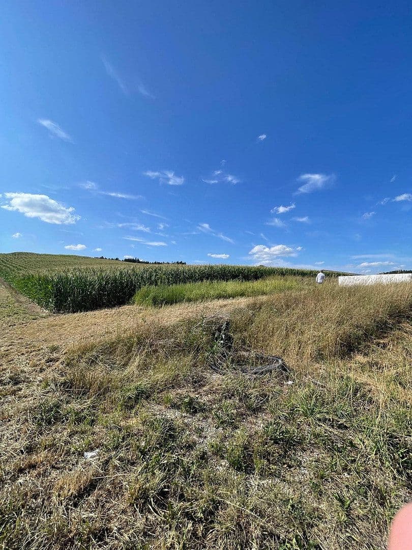 Prodej pozemku 4.000 m², Fuchshub 18, Reischach, Bavorsko Prodej pozemku 4.000 m², Fuchshub 18, Reischach, Bavorsko