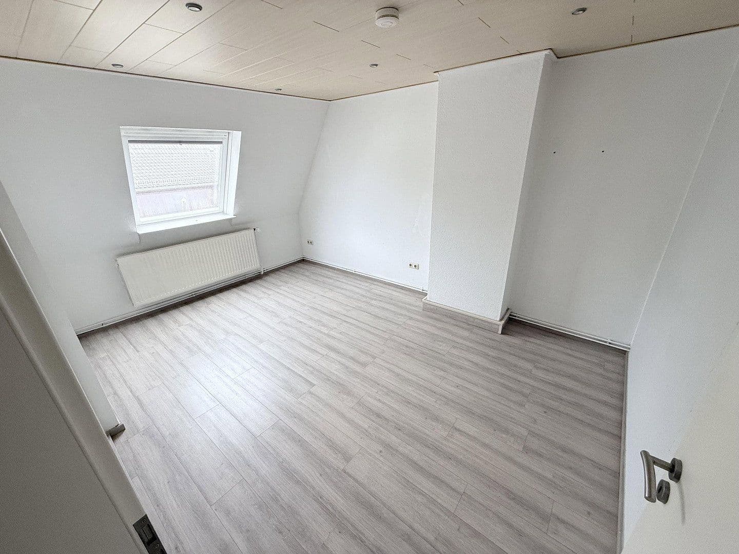 Pronájem bytu 2+1 55 m², Jacobistrasse 24, Bremerhaven, Bremen Pronájem bytu 2+1 55 m², Jacobistrasse 24, Bremerhaven, Bremen