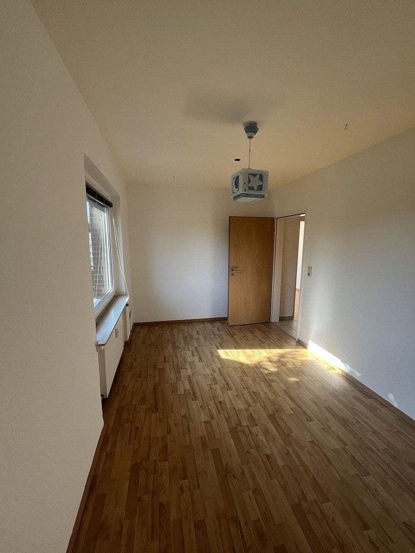 Prodej domu 145 m², pozemek 798 m², Schellerten, Dolní Sasko Prodej domu 145 m², pozemek 798 m², Schellerten, Dolní Sasko