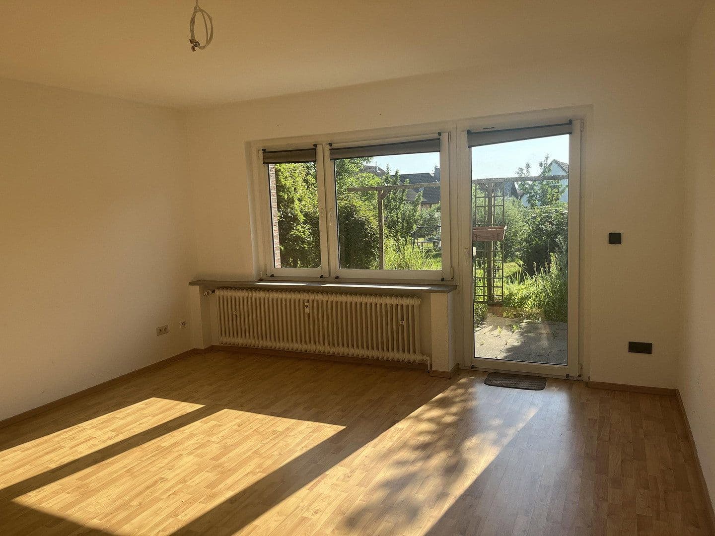 Prodej domu 145 m², pozemek 798 m², Schellerten, Dolní Sasko Prodej domu 145 m², pozemek 798 m², Schellerten, Dolní Sasko