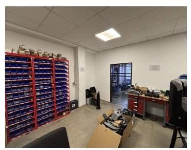 Pronájem nebytového prostoru 530 m², Raiffeisenstr. 3a, Langenfeld (Rheinland), Severní Porýní-Vestfálsko Pronájem nebytového prostoru 530 m², Raiffeisenstr. 3a, Langenfeld (Rheinland), Severní Porýní-Vestfálsko