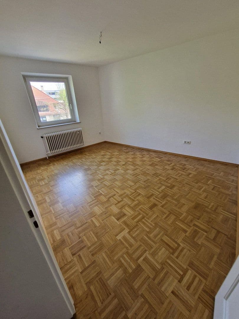 Pronájem bytu 3+1 79 m², Stettenstraße 36, Augsburg, Bavorsko Pronájem bytu 3+1 79 m², Stettenstraße 36, Augsburg, Bavorsko