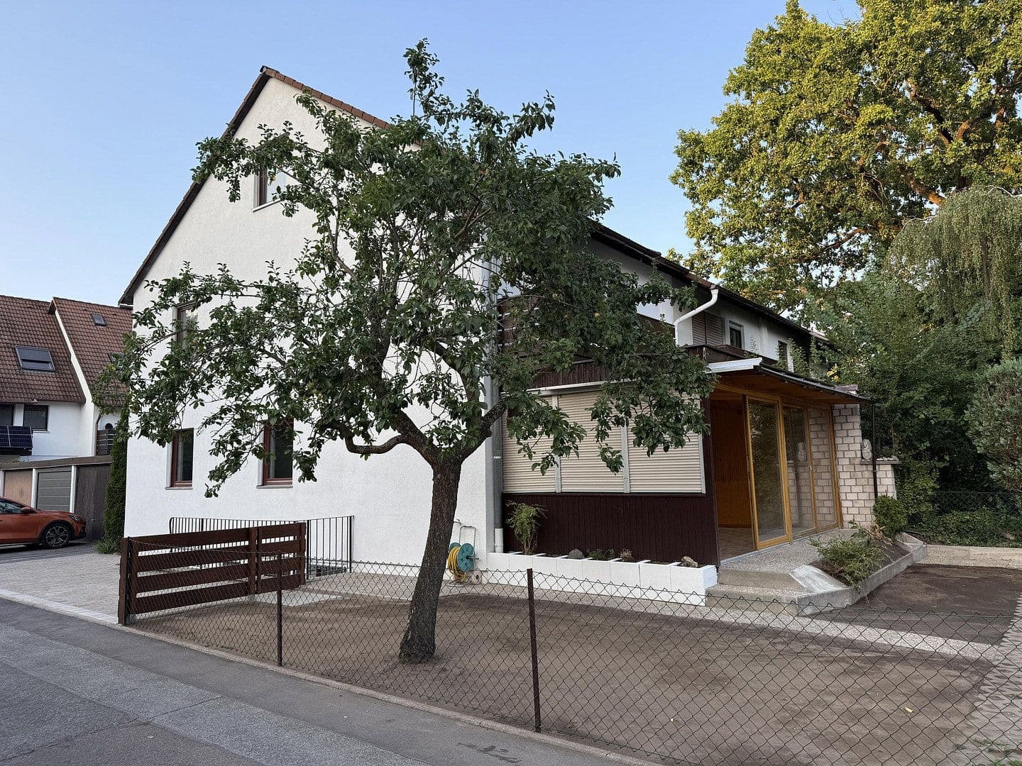 Prodej domu 141 m², pozemek 316 m², Schwabach, Bavorsko Prodej domu 141 m², pozemek 316 m², Schwabach, Bavorsko