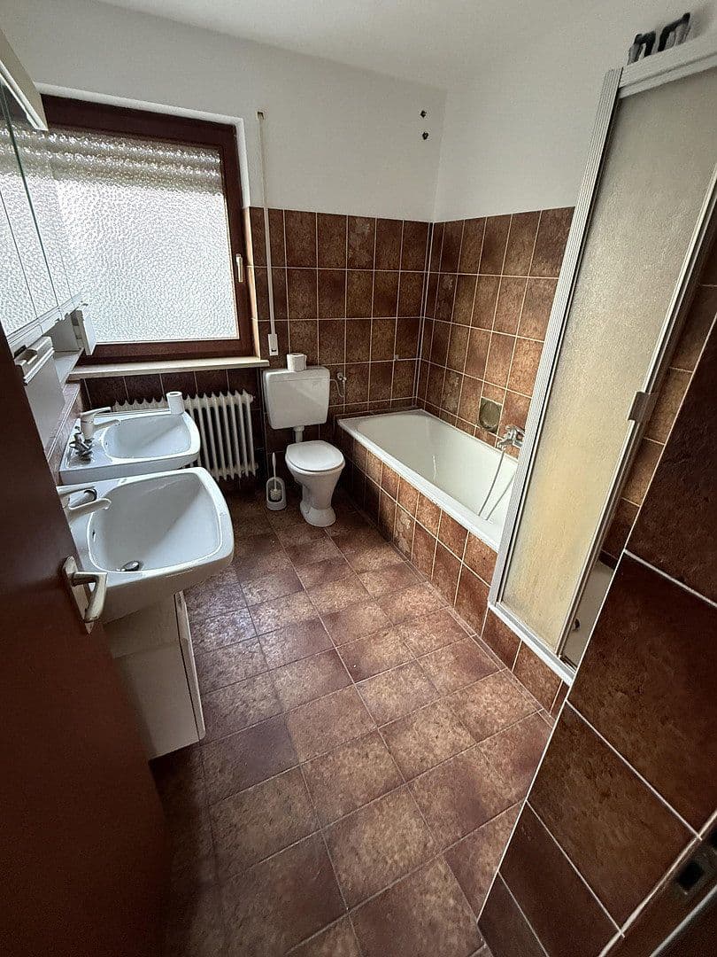 Prodej domu 141 m², pozemek 316 m², Schwabach, Bavorsko Prodej domu 141 m², pozemek 316 m², Schwabach, Bavorsko