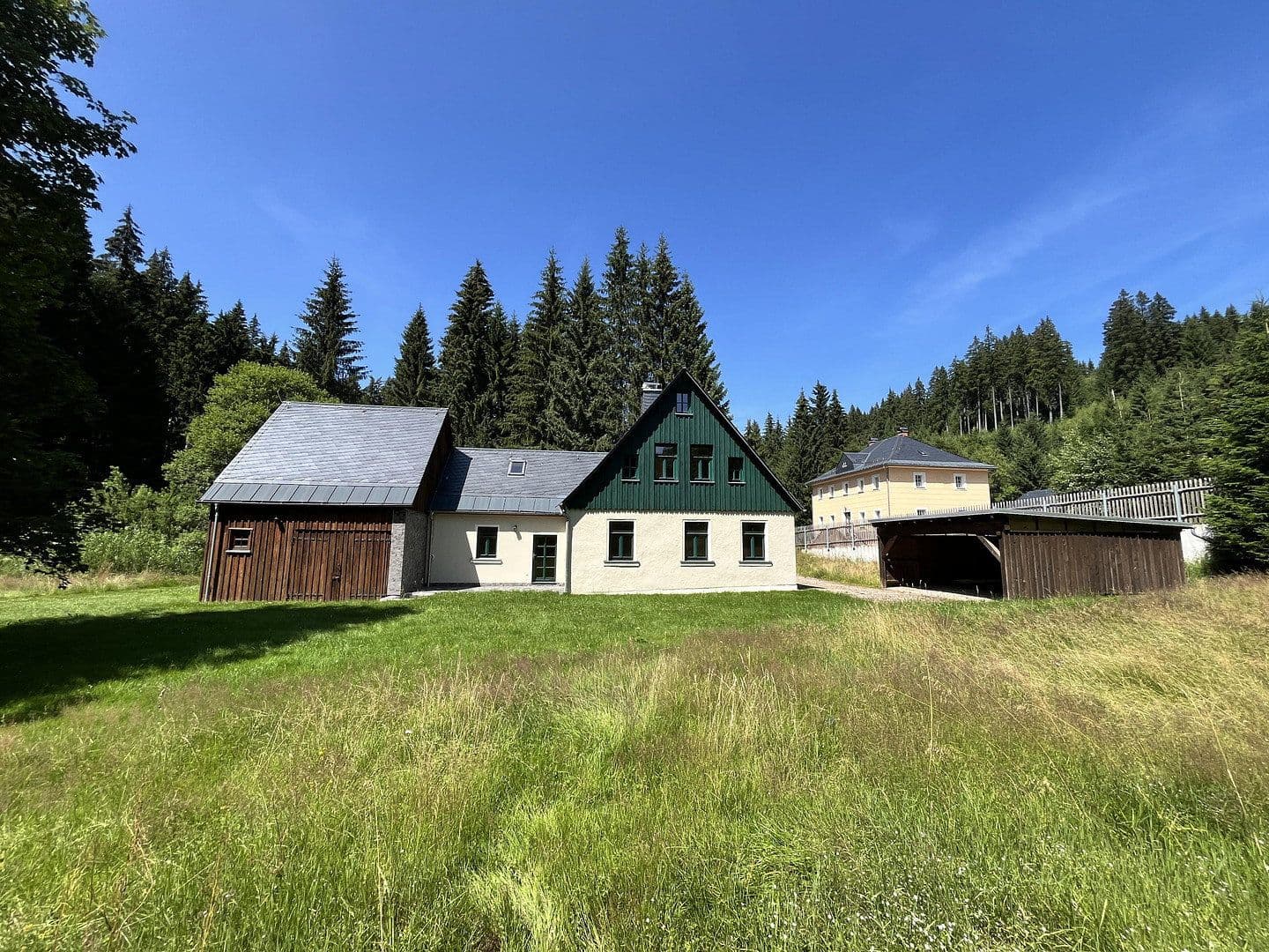 Prodej domu 268 m², pozemek 10.000 m², Eibenstock, Sasko Prodej domu 268 m², pozemek 10.000 m², Eibenstock, Sasko