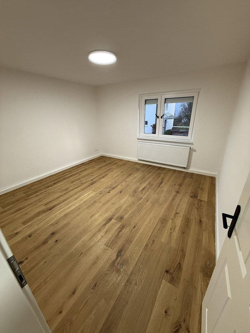 Prodej bytu 3+1 70 m², Kornwestheim, Bádensko-Württembersko Prodej bytu 3+1 70 m², Kornwestheim, Bádensko-Württembersko
