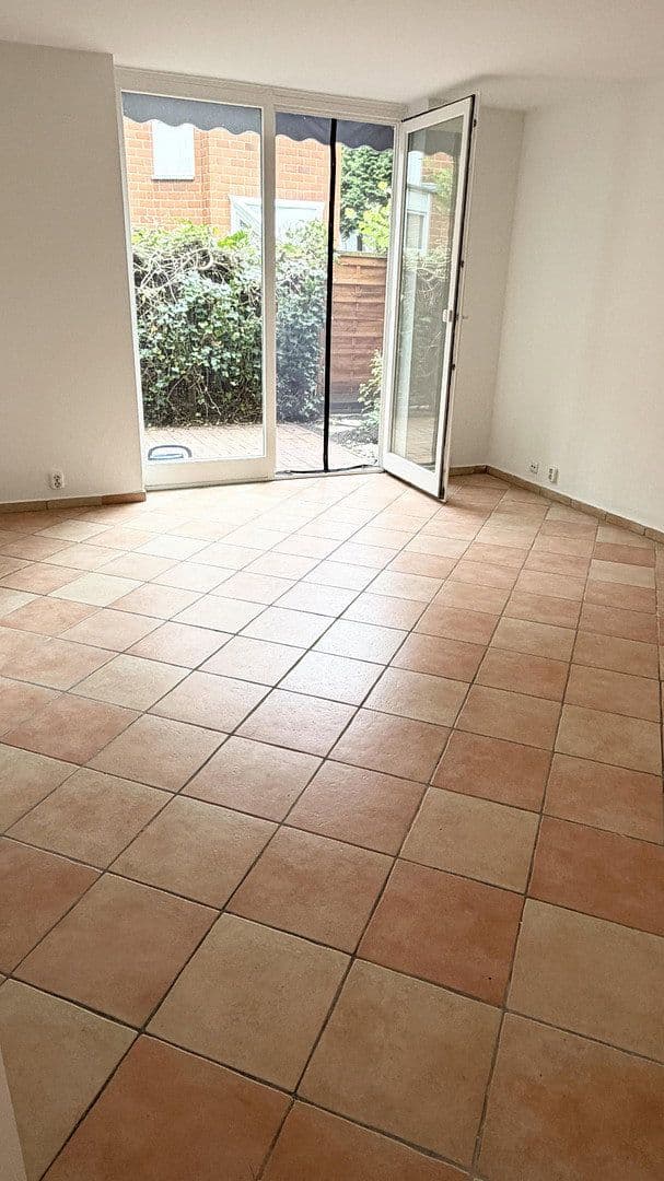 Prodej bytu 3+1 75 m², Ritterfelddamm 114b, Berlin, Berlín Prodej bytu 3+1 75 m², Ritterfelddamm 114b, Berlin, Berlín