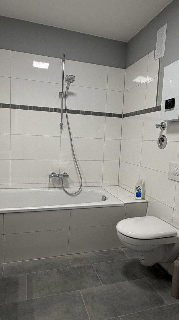 Prodej bytu 3+1 75 m², Ritterfelddamm 114b, Berlin, Berlín Prodej bytu 3+1 75 m², Ritterfelddamm 114b, Berlin, Berlín