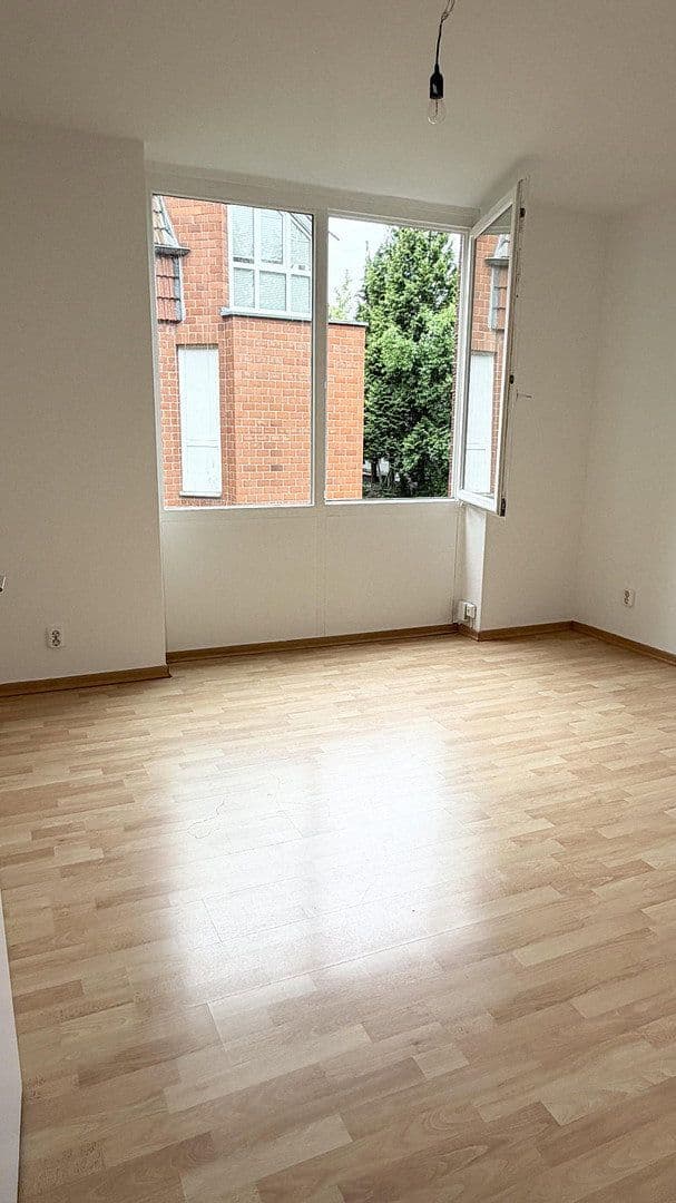 Prodej bytu 3+1 75 m², Ritterfelddamm 114b, Berlin, Berlín Prodej bytu 3+1 75 m², Ritterfelddamm 114b, Berlin, Berlín