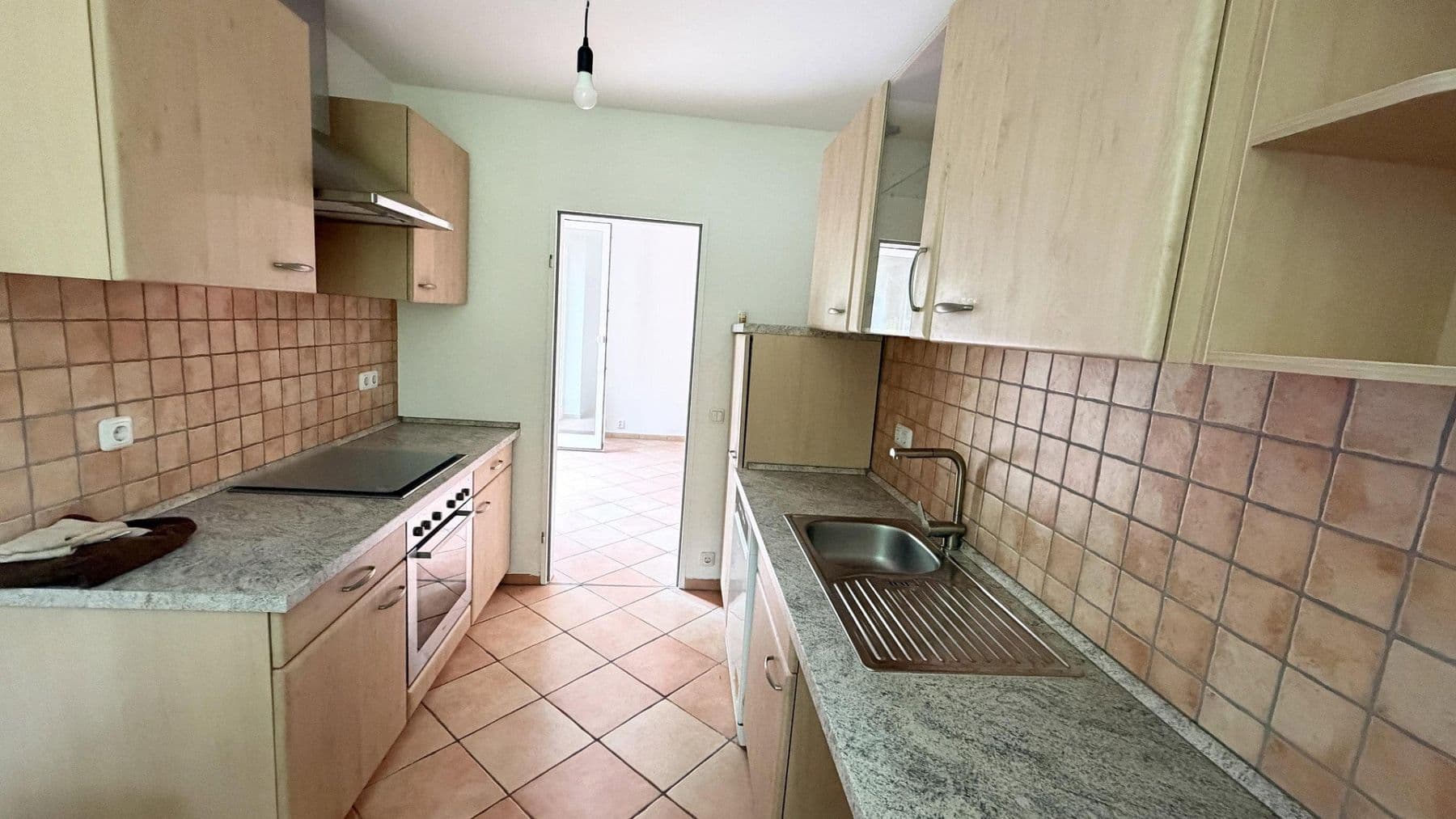Prodej bytu 3+1 75 m², Ritterfelddamm 114b, Berlin, Berlín Prodej bytu 3+1 75 m², Ritterfelddamm 114b, Berlin, Berlín