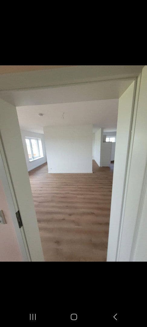 Pronájem bytu 5+1 155 m², Franzdorfer Weg 22, Schiphorst, Šlesvicko-Holštýnsko Pronájem bytu 5+1 155 m², Franzdorfer Weg 22, Schiphorst, Šlesvicko-Holštýnsko