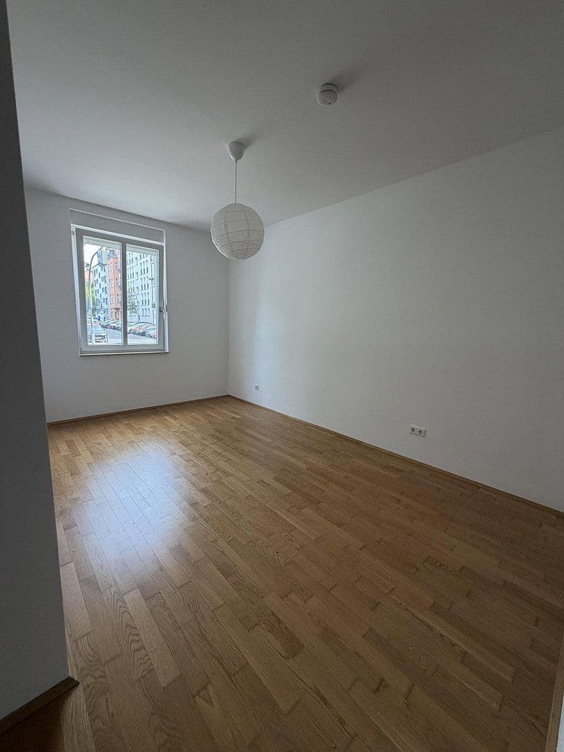 Pronájem bytu 2+1 82 m², Richard-Sorge-Str. 52, Berlin, Berlín Pronájem bytu 2+1 82 m², Richard-Sorge-Str. 52, Berlin, Berlín