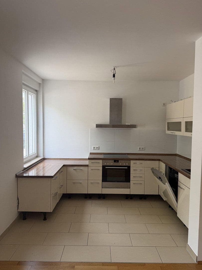 Pronájem bytu 2+1 82 m², Richard-Sorge-Str. 52, Berlin, Berlín Pronájem bytu 2+1 82 m², Richard-Sorge-Str. 52, Berlin, Berlín