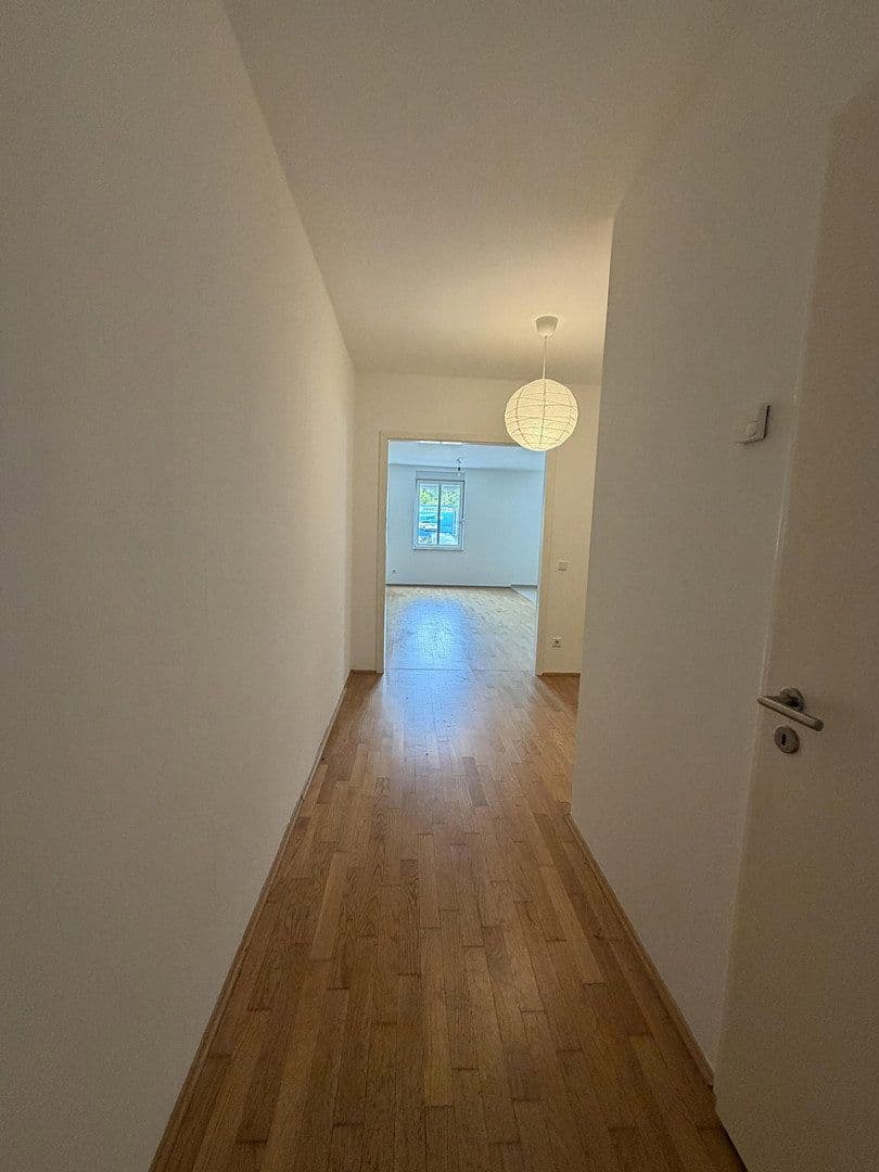 Pronájem bytu 2+1 82 m², Richard-Sorge-Str. 52, Berlin, Berlín Pronájem bytu 2+1 82 m², Richard-Sorge-Str. 52, Berlin, Berlín
