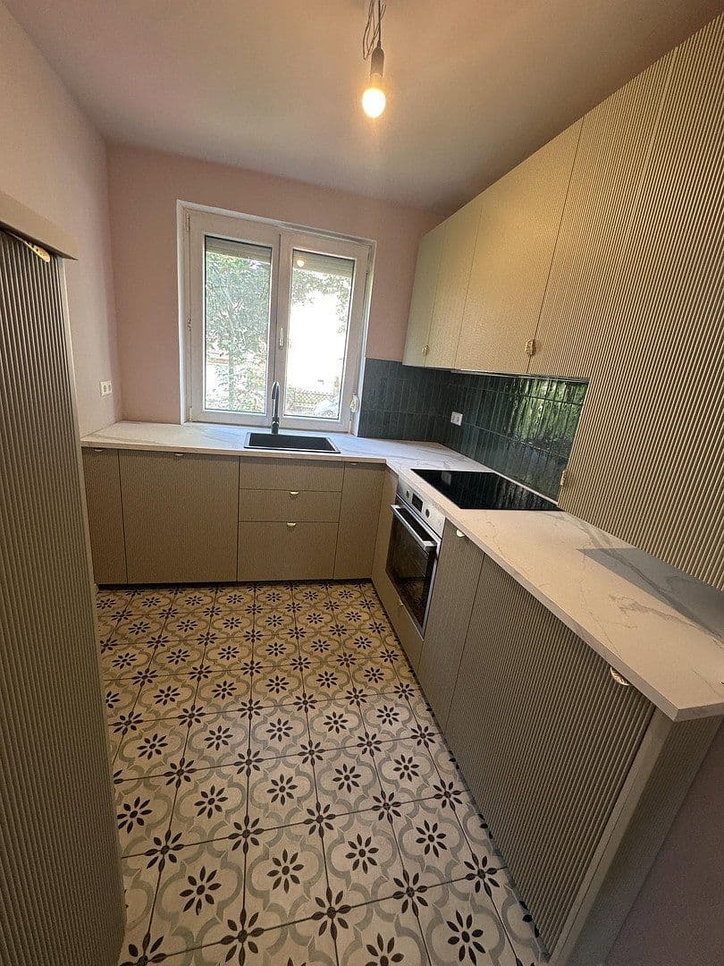 Pronájem bytu 2+1 51 m², Heilbronn, Bádensko-Württembersko Pronájem bytu 2+1 51 m², Heilbronn, Bádensko-Württembersko
