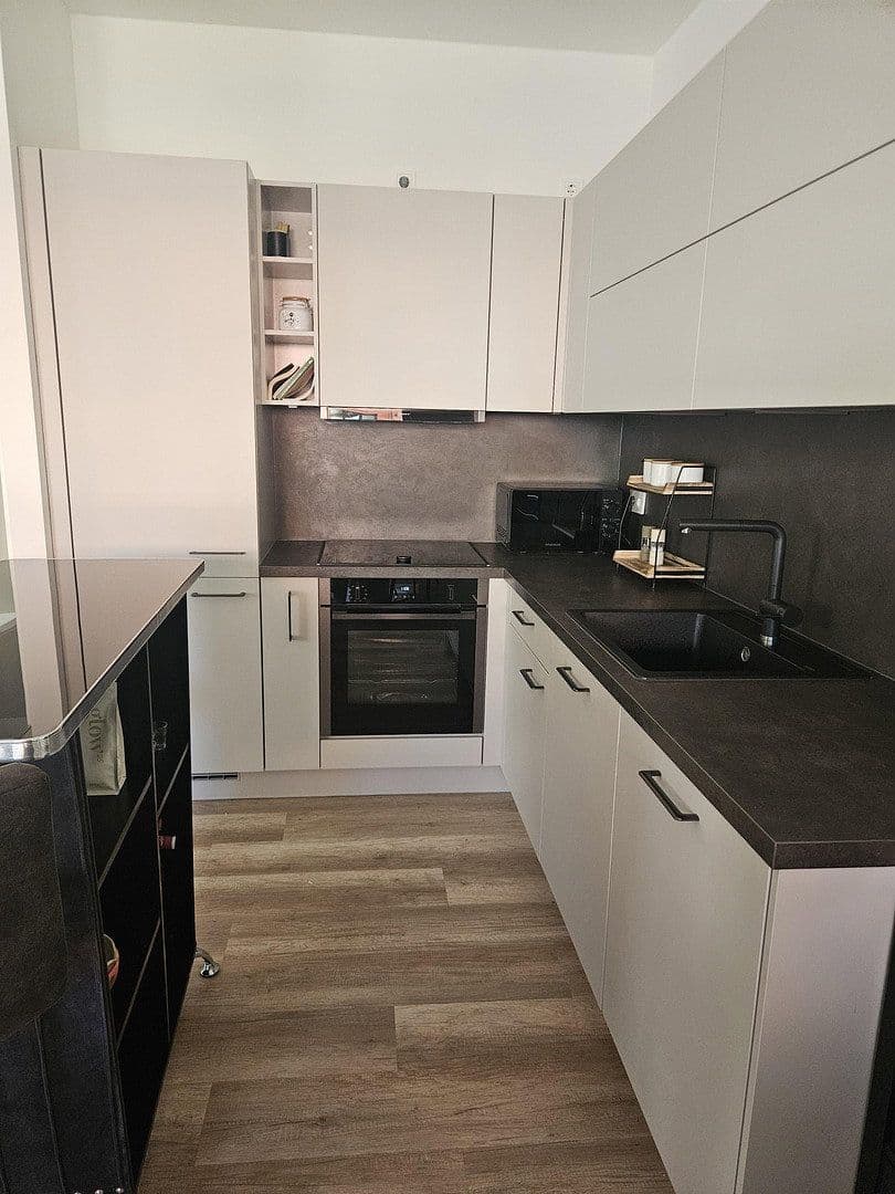 Prodej bytu 3+1 85 m², Berlin, Berlín Prodej bytu 3+1 85 m², Berlin, Berlín