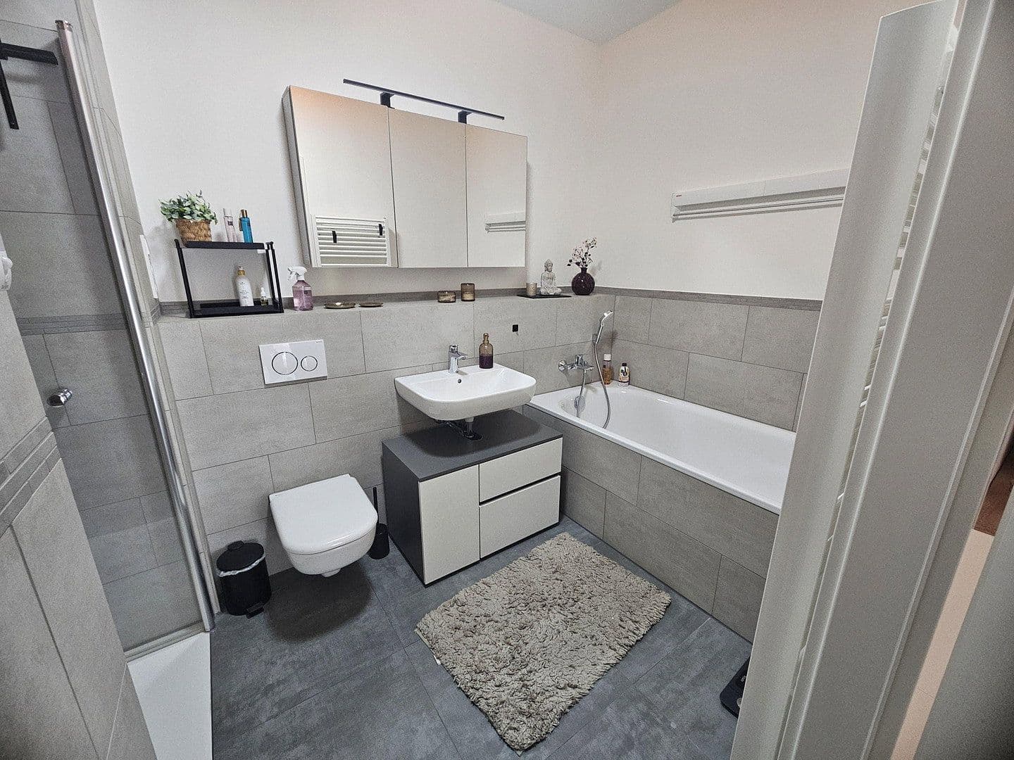 Prodej bytu 3+1 85 m², Berlin, Berlín Prodej bytu 3+1 85 m², Berlin, Berlín