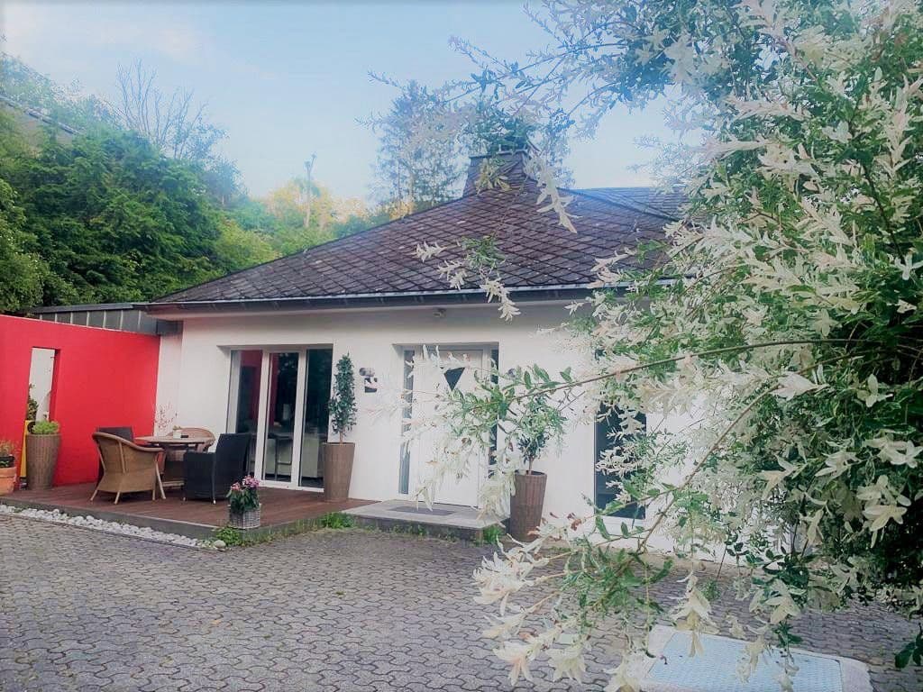 Prodej domu 200 m², pozemek 1.600 m², Balduinstein, Porýní-Falc Prodej domu 200 m², pozemek 1.600 m², Balduinstein, Porýní-Falc