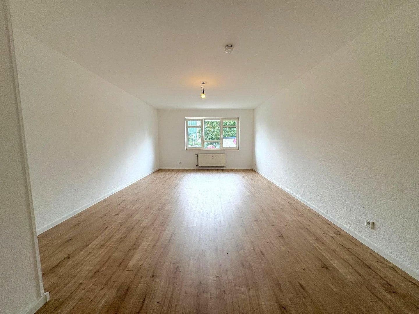 Prodej bytu 2+1 52 m², Richrather Str. 1, Langenfeld (Rheinland), Severní Porýní-Vestfálsko Prodej bytu 2+1 52 m², Richrather Str. 1, Langenfeld (Rheinland), Severní Porýní-Vestfálsko