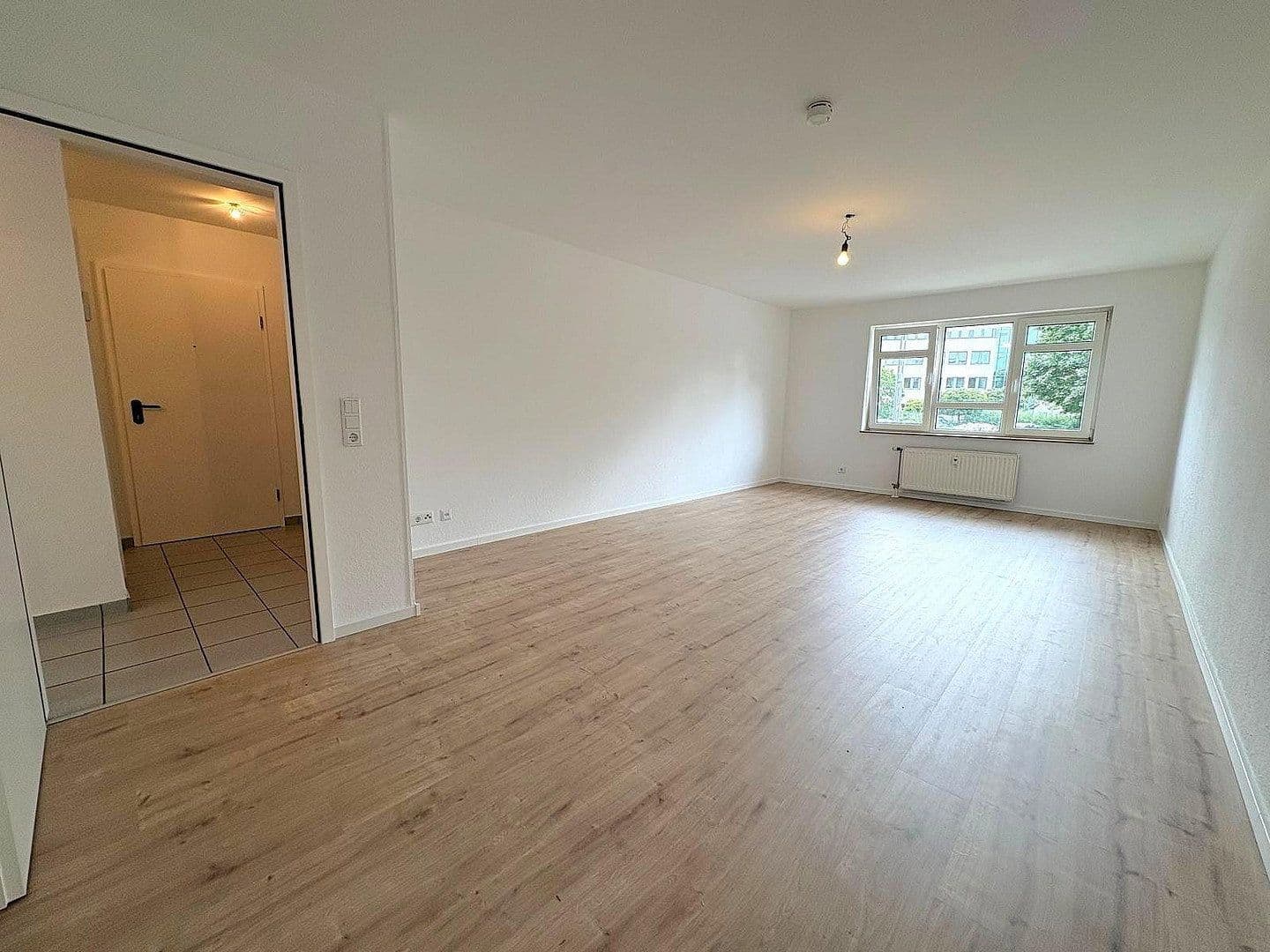 Prodej bytu 2+1 52 m², Richrather Str. 1, Langenfeld (Rheinland), Severní Porýní-Vestfálsko Prodej bytu 2+1 52 m², Richrather Str. 1, Langenfeld (Rheinland), Severní Porýní-Vestfálsko