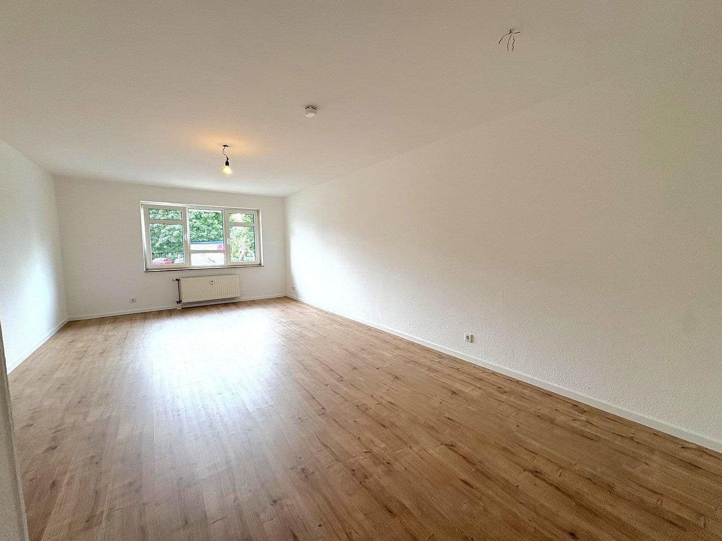Prodej bytu 2+1 52 m², Richrather Str. 1, Langenfeld (Rheinland), Severní Porýní-Vestfálsko Prodej bytu 2+1 52 m², Richrather Str. 1, Langenfeld (Rheinland), Severní Porýní-Vestfálsko