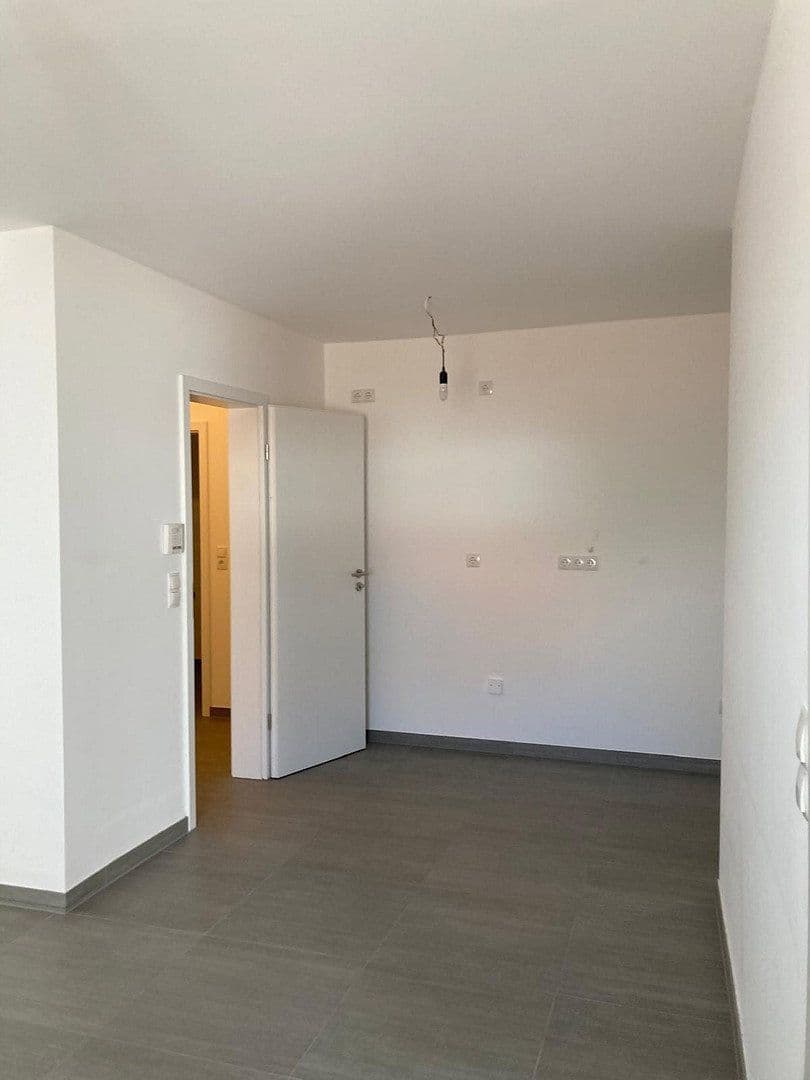 Pronájem bytu 3+1 72 m², Ffrankenthal, Porýní-Falc Pronájem bytu 3+1 72 m², Ffrankenthal, Porýní-Falc