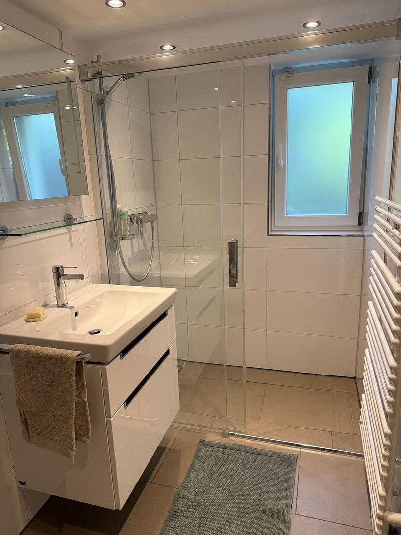 Prodej domu 194 m², pozemek 1.764 m², Bremen, Bremen Prodej domu 194 m², pozemek 1.764 m², Bremen, Bremen