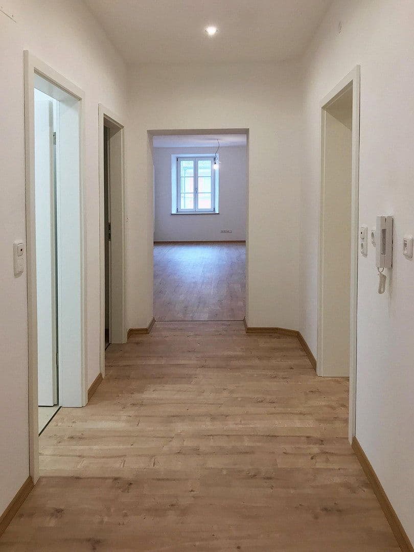 Pronájem bytu 2+1 71 m², Stadtplatz 14, Bogen, Bavorsko Pronájem bytu 2+1 71 m², Stadtplatz 14, Bogen, Bavorsko