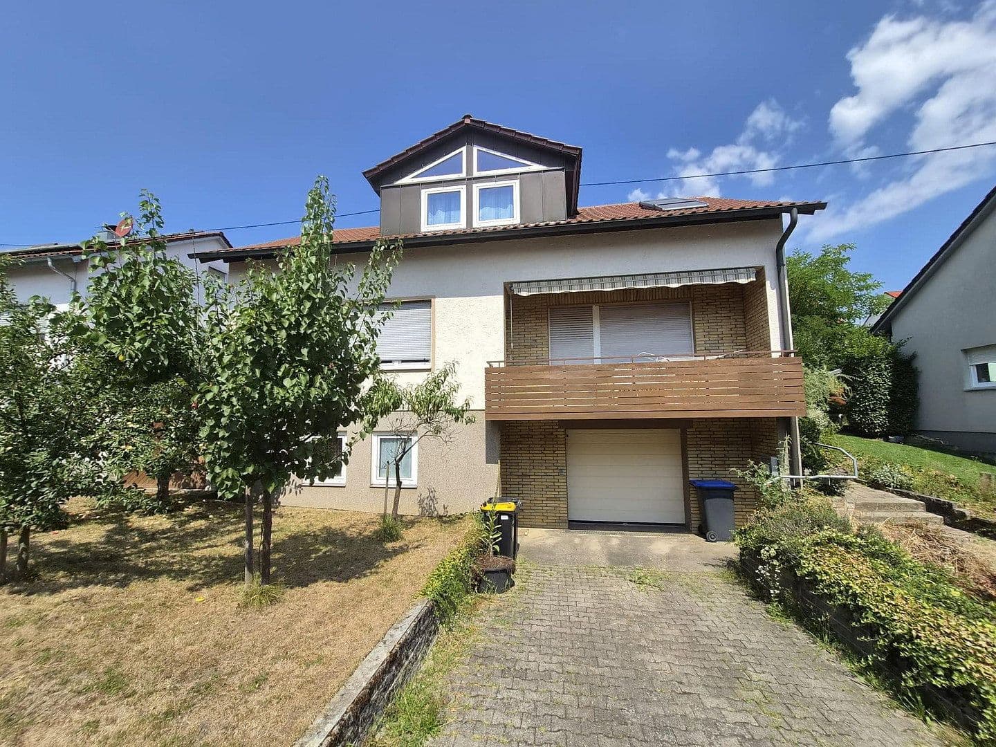 Prodej domu 152 m², pozemek 437 m², Ammerstraße 20, Nürtingen, Bádensko-Württembersko Prodej domu 152 m², pozemek 437 m², Ammerstraße 20, Nürtingen, Bádensko-Württembersko