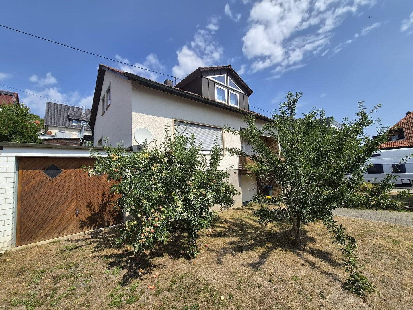 Prodej domu 152 m², pozemek 437 m², Ammerstraße 20, Nürtingen, Bádensko-Württembersko Prodej domu 152 m², pozemek 437 m², Ammerstraße 20, Nürtingen, Bádensko-Württembersko
