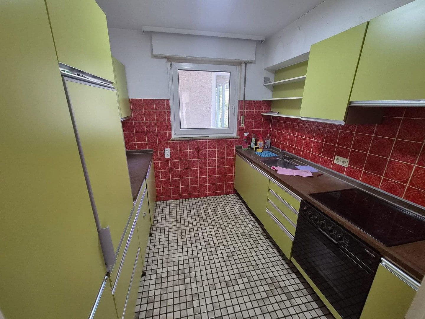 Prodej domu 152 m², pozemek 437 m², Ammerstraße 20, Nürtingen, Bádensko-Württembersko Prodej domu 152 m², pozemek 437 m², Ammerstraße 20, Nürtingen, Bádensko-Württembersko