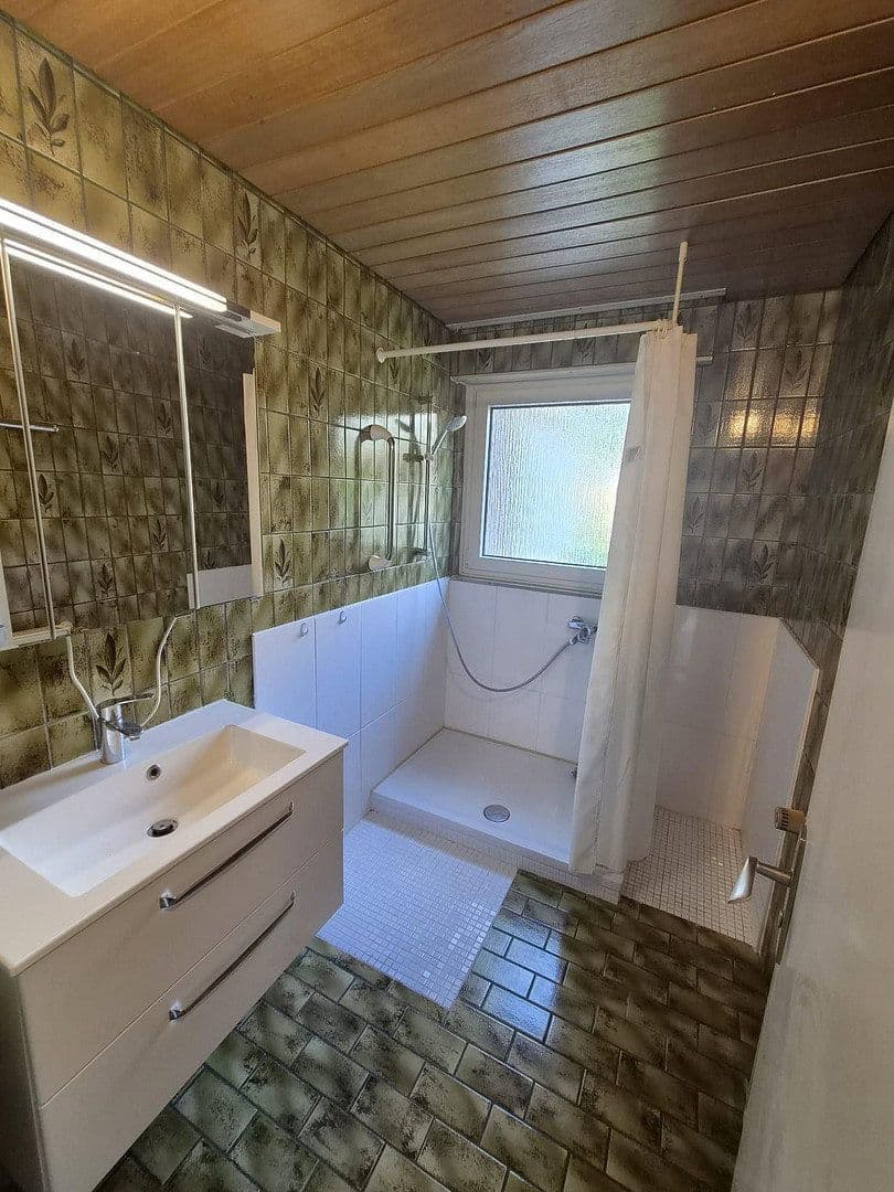 Prodej domu 152 m², pozemek 437 m², Ammerstraße 20, Nürtingen, Bádensko-Württembersko Prodej domu 152 m², pozemek 437 m², Ammerstraße 20, Nürtingen, Bádensko-Württembersko