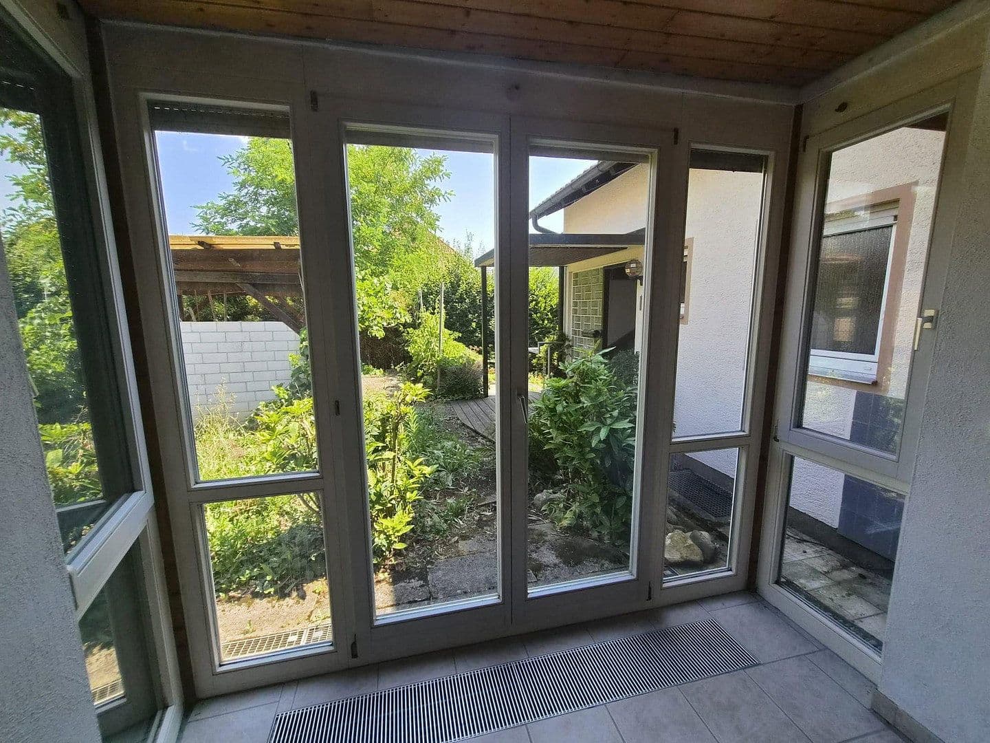 Prodej domu 152 m², pozemek 437 m², Ammerstraße 20, Nürtingen, Bádensko-Württembersko Prodej domu 152 m², pozemek 437 m², Ammerstraße 20, Nürtingen, Bádensko-Württembersko