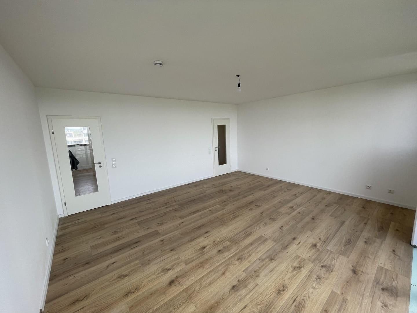 Pronájem bytu 3+1 80 m², Wiesbaden, Hessen Pronájem bytu 3+1 80 m², Wiesbaden, Hessen