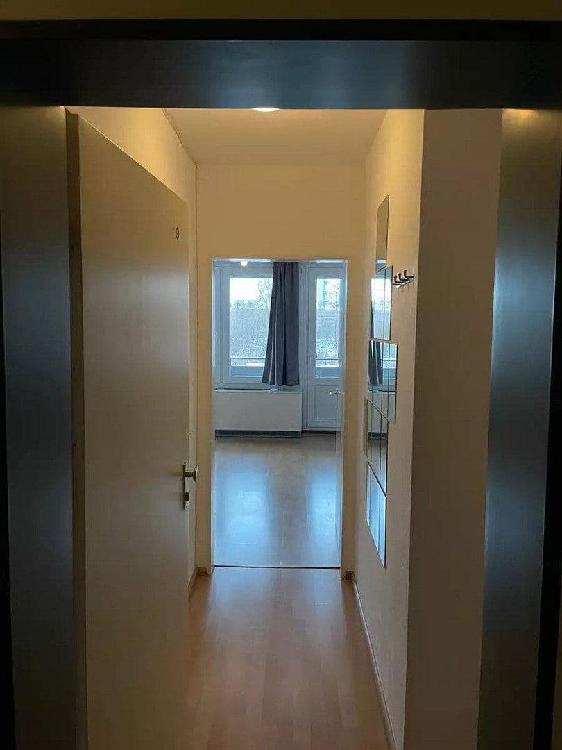 Pronájem bytu 1+1 32 m², Schölkestraße 6, Braunschweig, Dolní Sasko Pronájem bytu 1+1 32 m², Schölkestraße 6, Braunschweig, Dolní Sasko