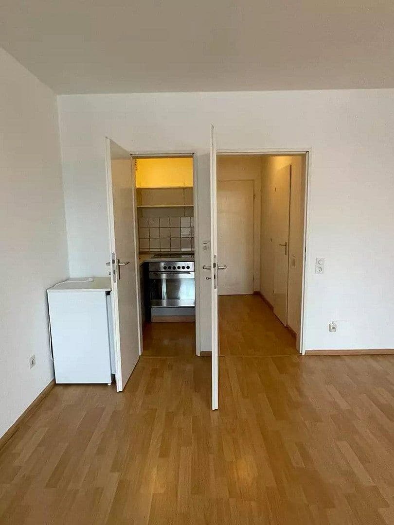 Pronájem bytu 1+1 32 m², Schölkestraße 6, Braunschweig, Dolní Sasko Pronájem bytu 1+1 32 m², Schölkestraße 6, Braunschweig, Dolní Sasko