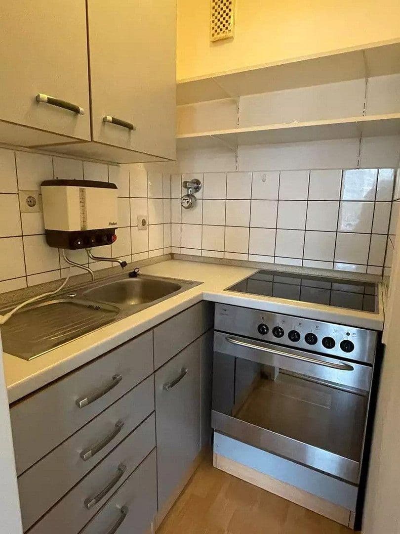 Pronájem bytu 1+1 32 m², Schölkestraße 6, Braunschweig, Dolní Sasko Pronájem bytu 1+1 32 m², Schölkestraße 6, Braunschweig, Dolní Sasko