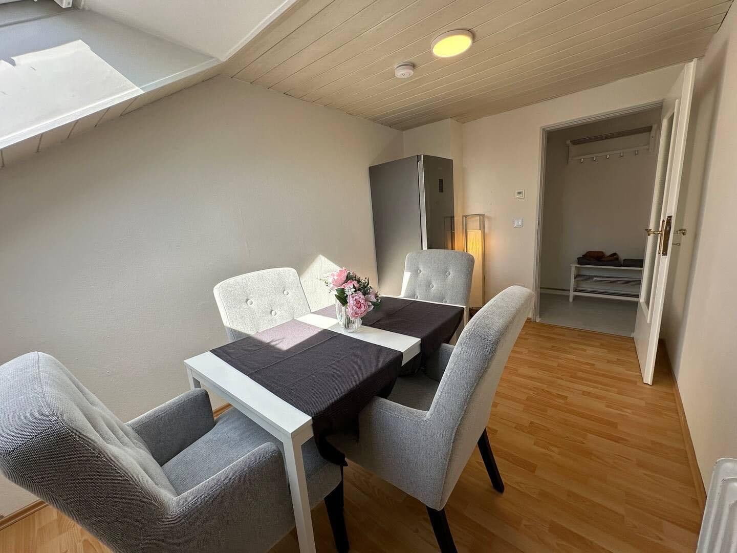 Pronájem bytu 4+1 69 m², Augsburg, Bavorsko Pronájem bytu 4+1 69 m², Augsburg, Bavorsko