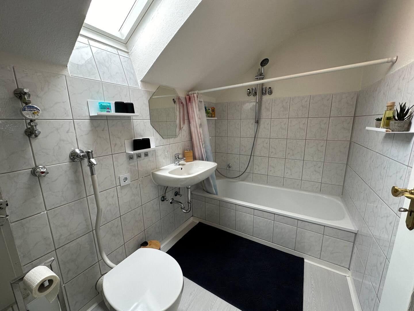 Pronájem bytu 4+1 69 m², Augsburg, Bavorsko Pronájem bytu 4+1 69 m², Augsburg, Bavorsko