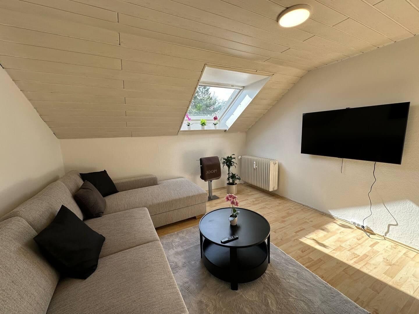 Pronájem bytu 4+1 69 m², Augsburg, Bavorsko Pronájem bytu 4+1 69 m², Augsburg, Bavorsko