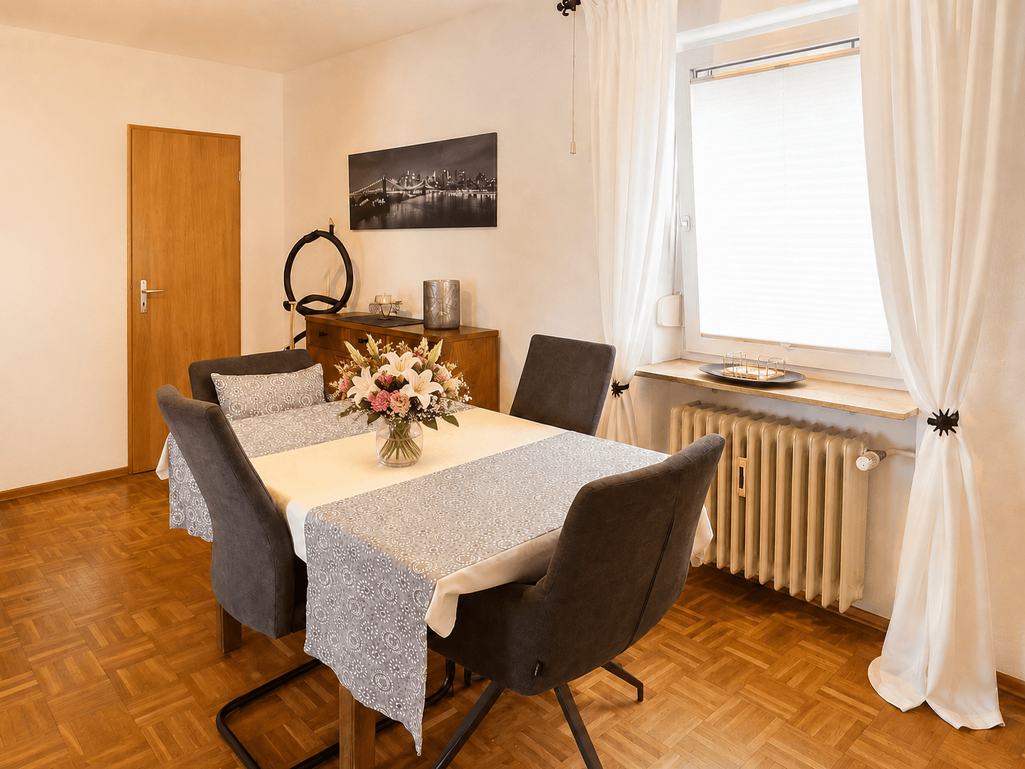 Pronájem bytu 4+1 80 m², Gaggstraße 3, Friedrichshafen, Bádensko-Württembersko Pronájem bytu 4+1 80 m², Gaggstraße 3, Friedrichshafen, Bádensko-Württembersko