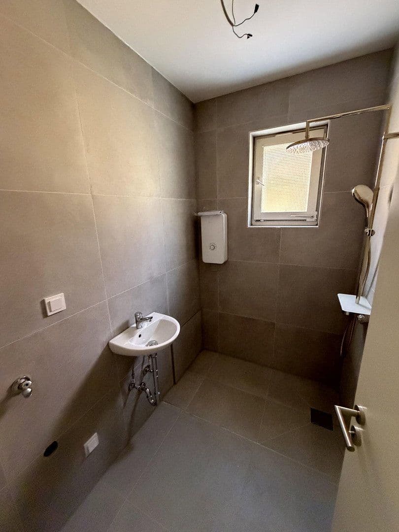 Pronájem bytu 3+1 55 m², Zabergäustr. 97, Stuttgart, Bádensko-Württembersko Pronájem bytu 3+1 55 m², Zabergäustr. 97, Stuttgart, Bádensko-Württembersko