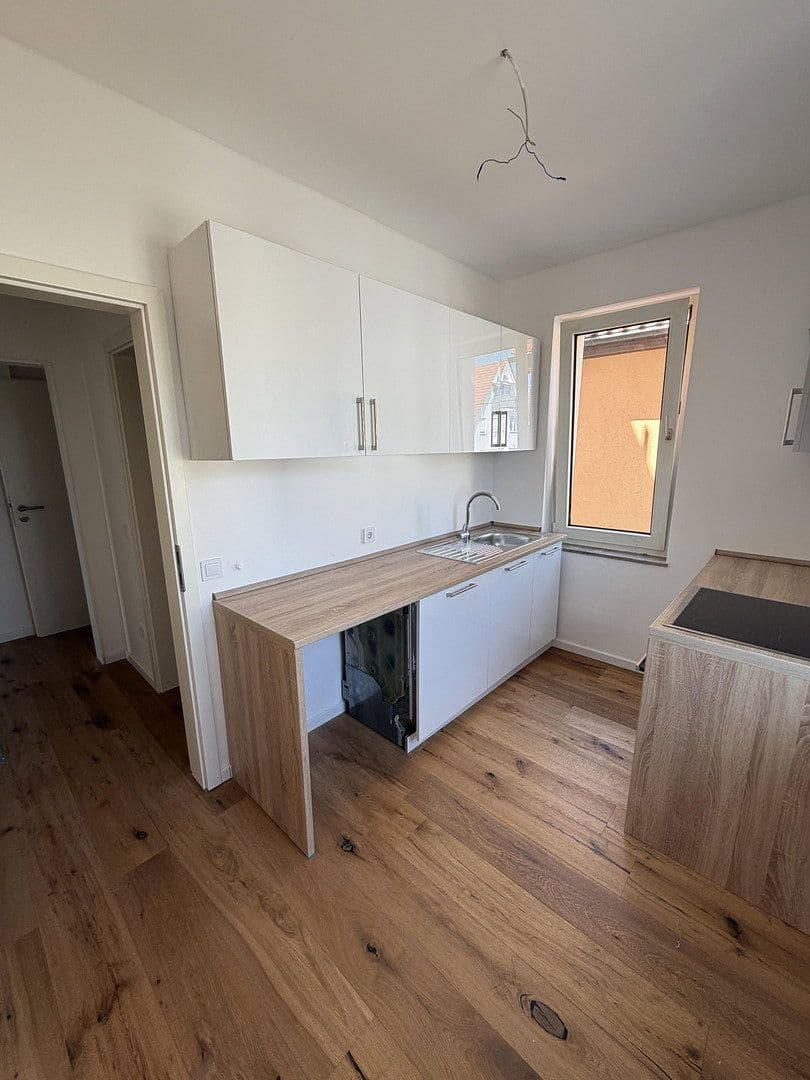 Pronájem bytu 3+1 55 m², Zabergäustr. 97, Stuttgart, Bádensko-Württembersko Pronájem bytu 3+1 55 m², Zabergäustr. 97, Stuttgart, Bádensko-Württembersko