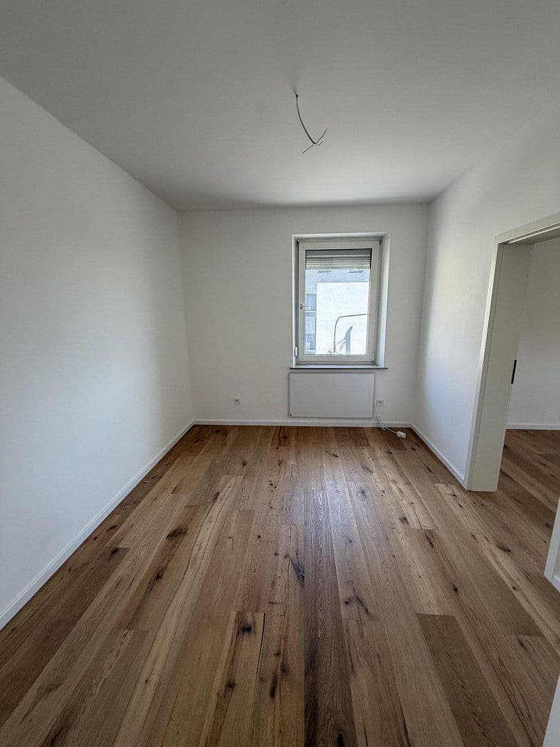 Pronájem bytu 3+1 55 m², Zabergäustr. 97, Stuttgart, Bádensko-Württembersko Pronájem bytu 3+1 55 m², Zabergäustr. 97, Stuttgart, Bádensko-Württembersko