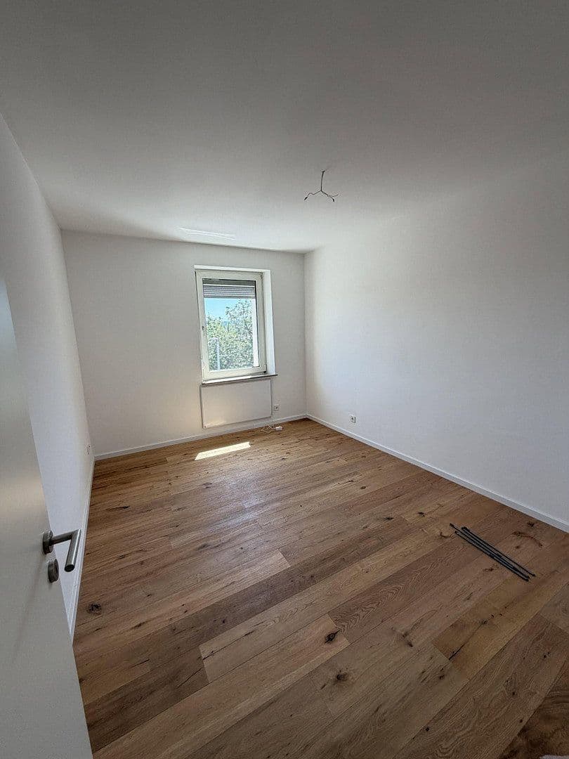 Pronájem bytu 3+1 55 m², Zabergäustr. 97, Stuttgart, Bádensko-Württembersko Pronájem bytu 3+1 55 m², Zabergäustr. 97, Stuttgart, Bádensko-Württembersko